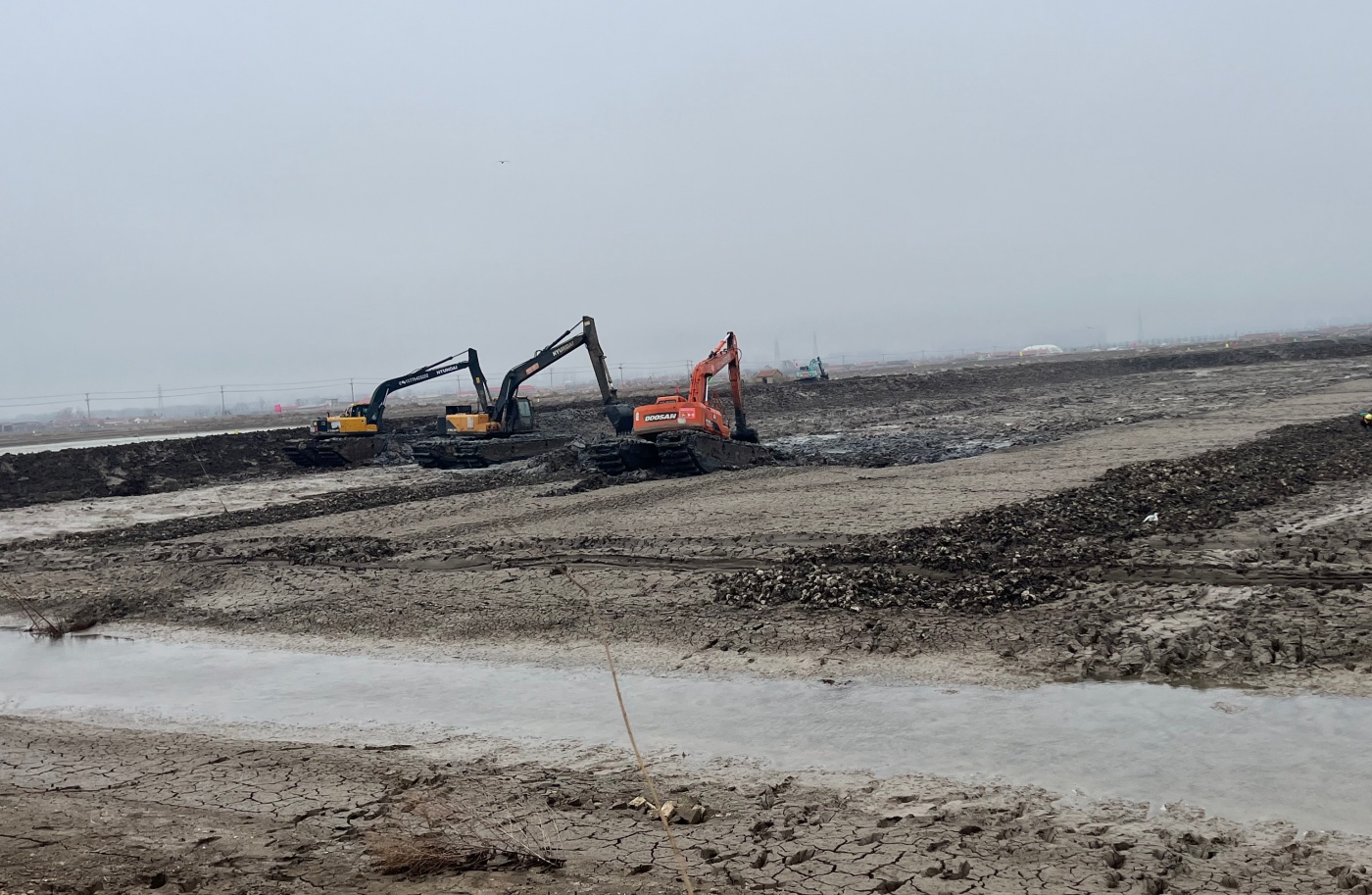 國信光伏區(qū)高標準池塘改造_副本